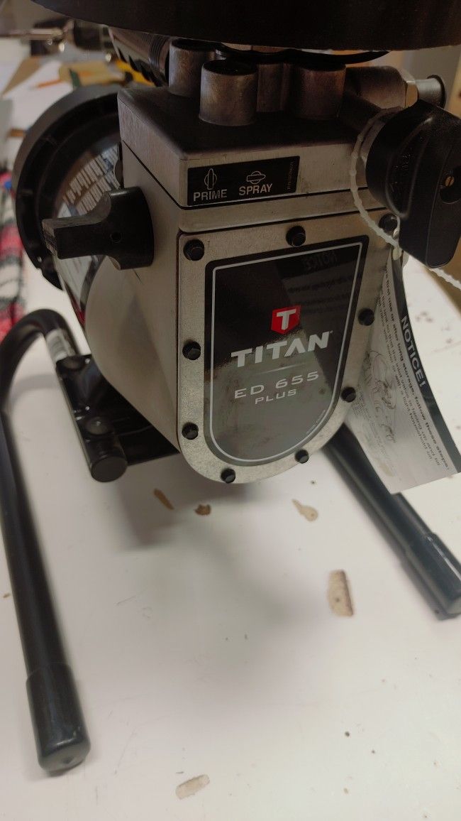 Titan ED 655 Plus Airless Lacquer Sprayer Pump