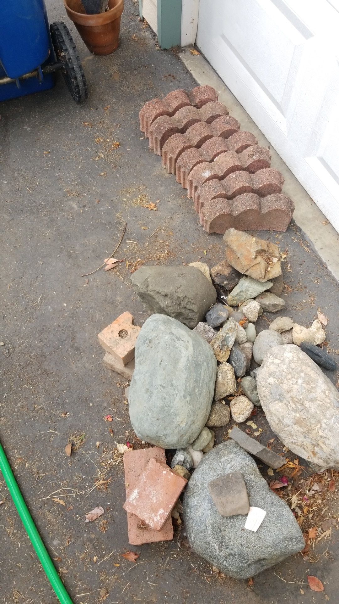 Free rocks and bricks - PENDING
