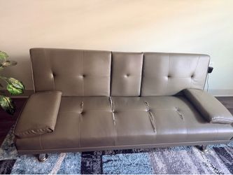 Futon adjustable to sleeping bed and sofa