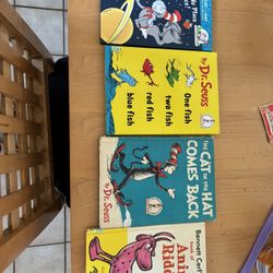 Dr. Seuss Books Lot of 4