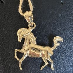 14k Yg Horse 🐎 Charm