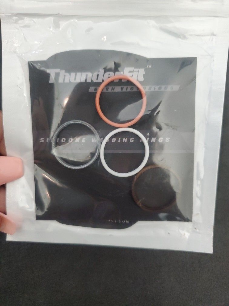 silicone wedding bands pack of 4