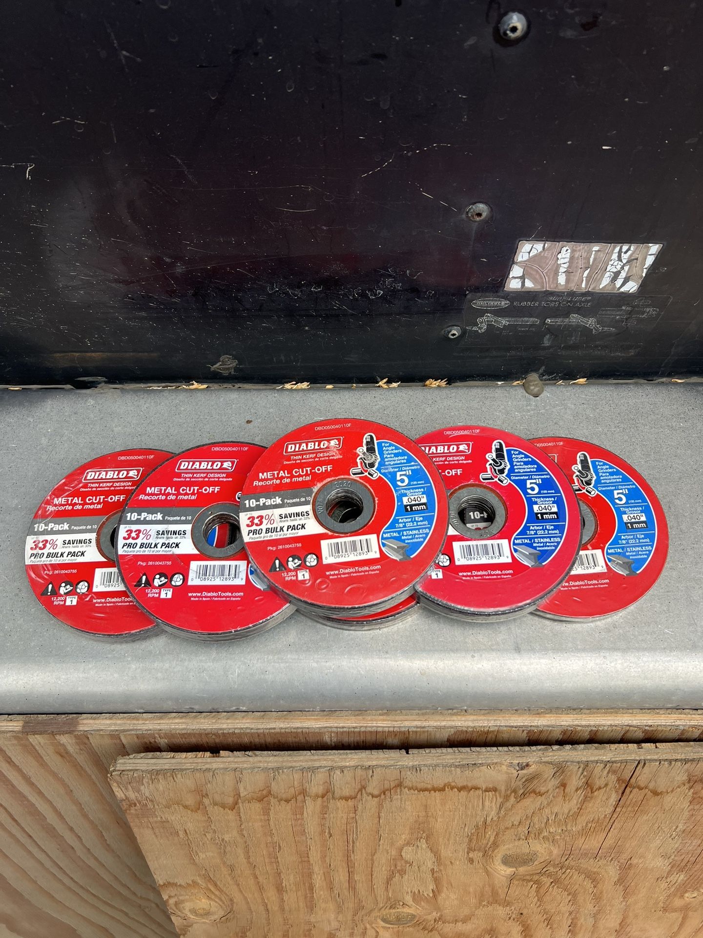 DIABLO 5 in. x 0.040 in. x 7/8 in. Thin Kerf Metal Cut-Off Disc (10-Pack)
