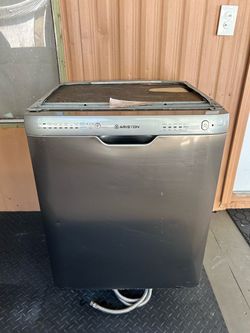 Ariston Stainless Steel Dishwasher