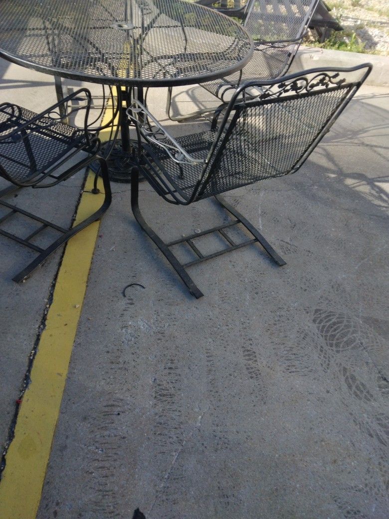 (5pc) Wrought-iron Patio Set Black Great Condition With Rocker Chairs