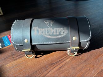 NEW Triumph Leather Handlebar bag