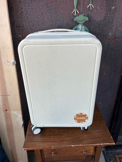Nice carryon suitcase