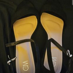 Chelsea Moreland Block Heels 