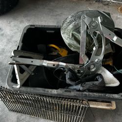 A Box Lot Of A Bunch Equipment From Junk Yard I Don’t Know What To Do With It. Pickup Only 