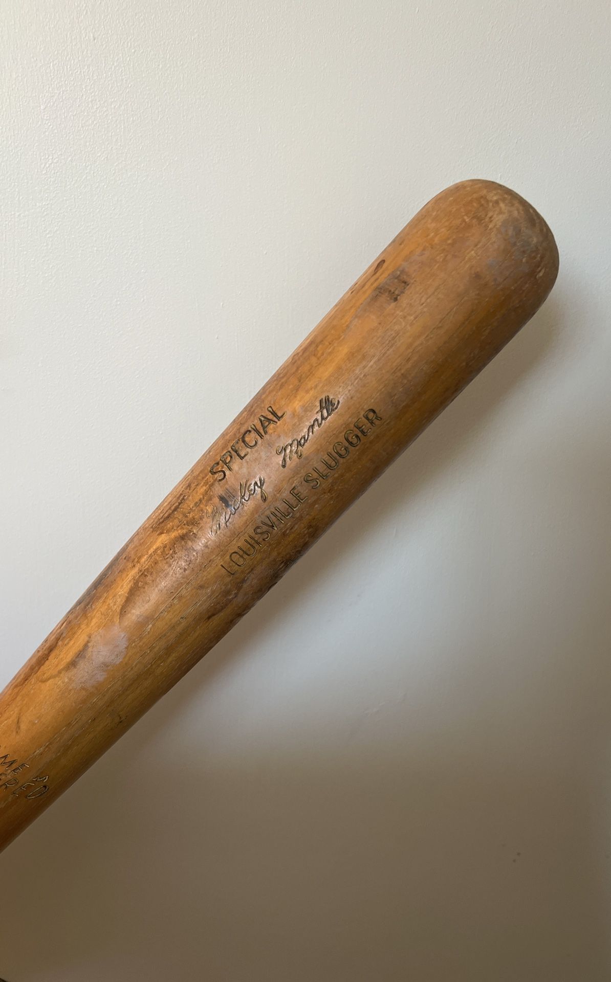 Vintage Louisville Slugger Mickey Mantle Special Signed Bat