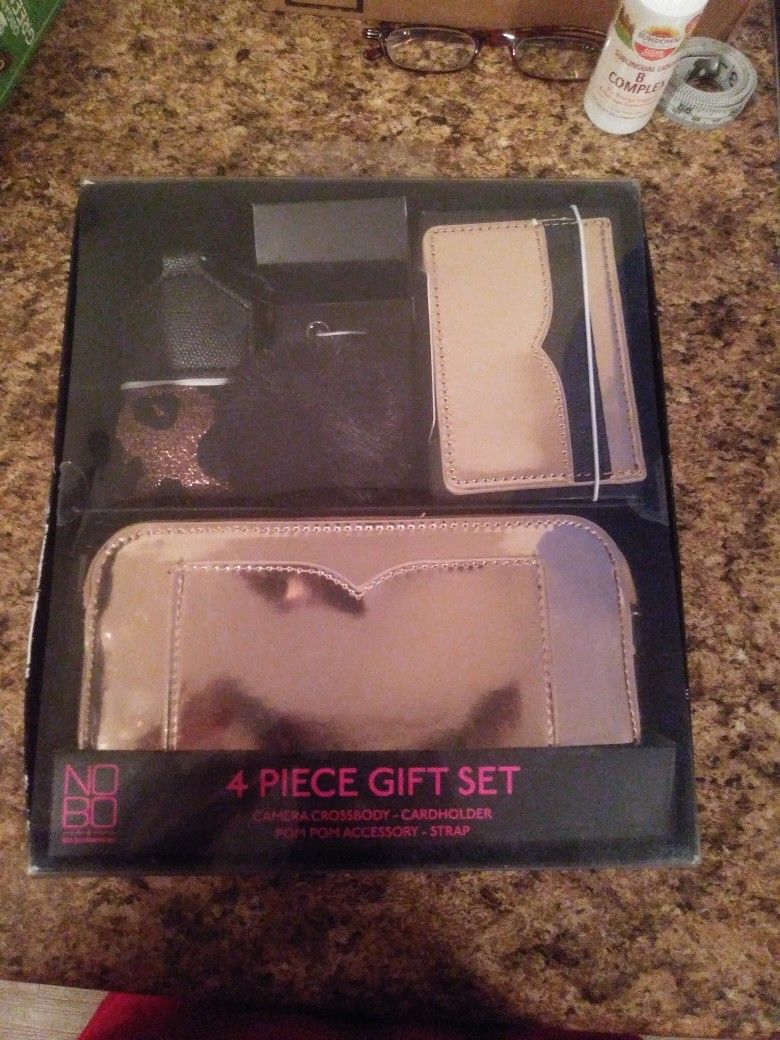 4 Piece Gift set