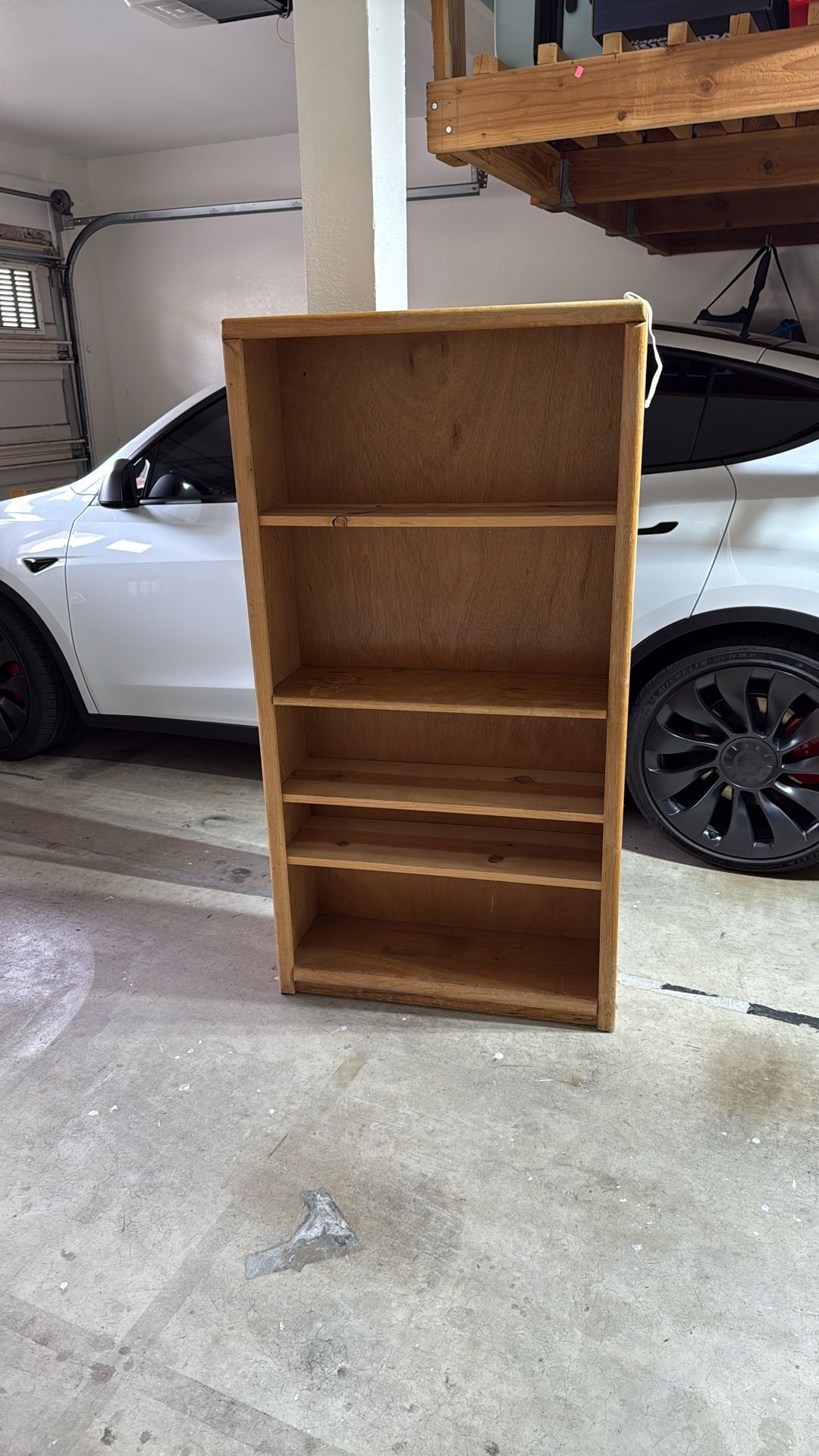 Bookshelf UTC Area $10