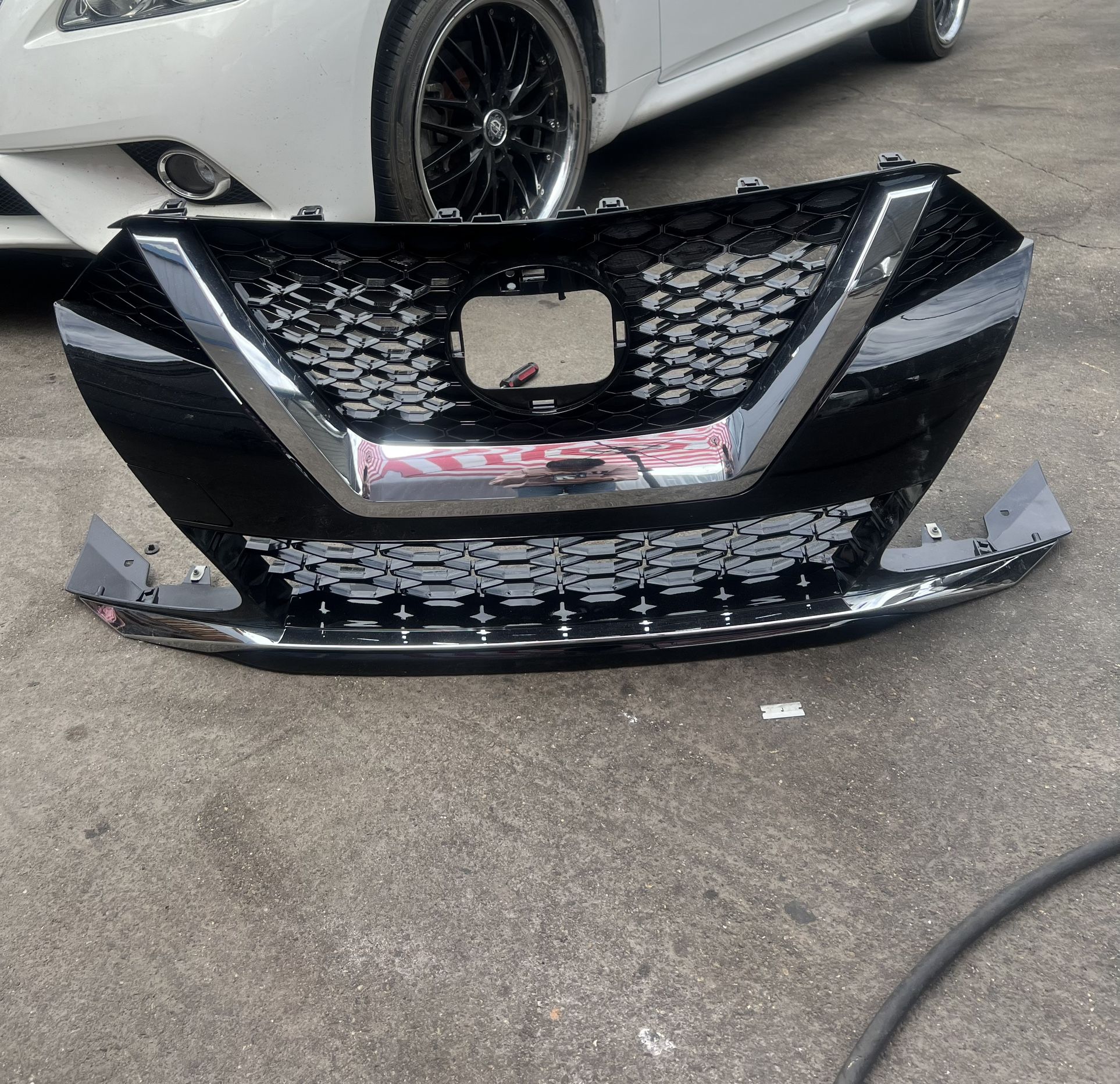 2019-2021 NISSAN MAXIMA GRILLE