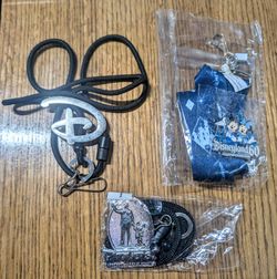2 Exclusive Disney Members Bolos, 1 Lanyard