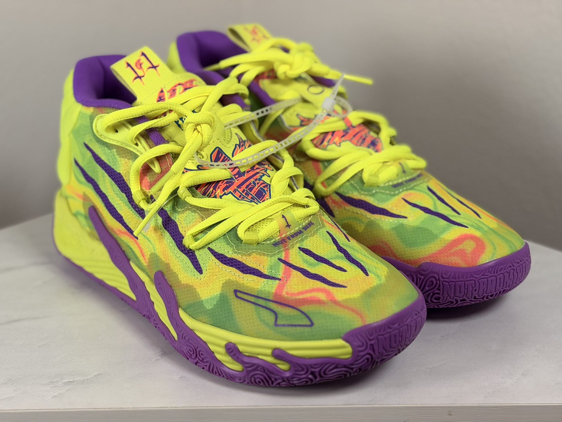 🔥 LaMelo Ball Puma MB.01 Lo “Toxic Neon” – Size 7 – BRAND NEW 👽