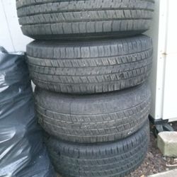 235/65R16C  Klever H/T 2 Tires