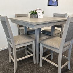 Dine in Style! 5-PC Table Set – Just $499 🍴✨
