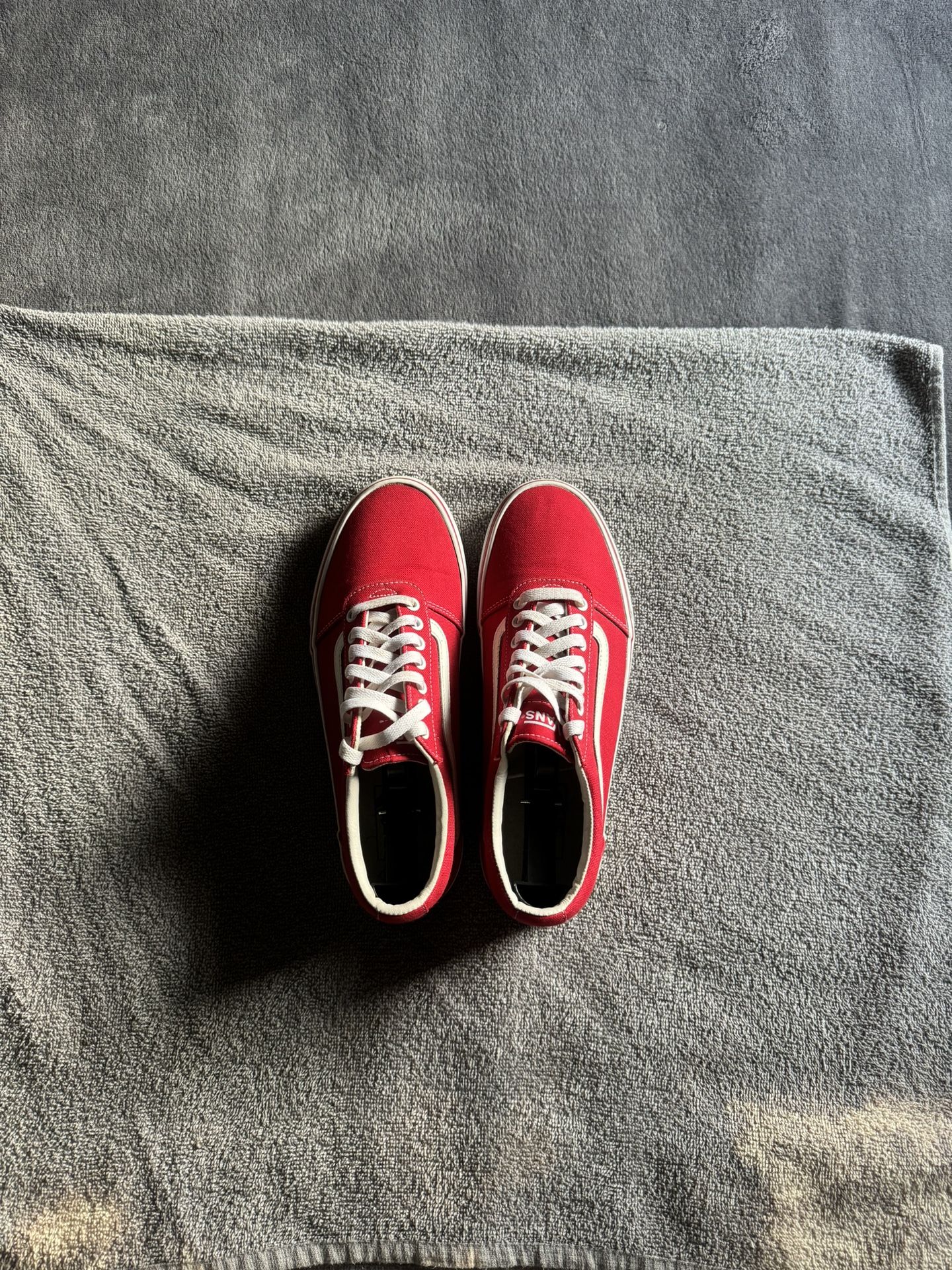 Red vans low
