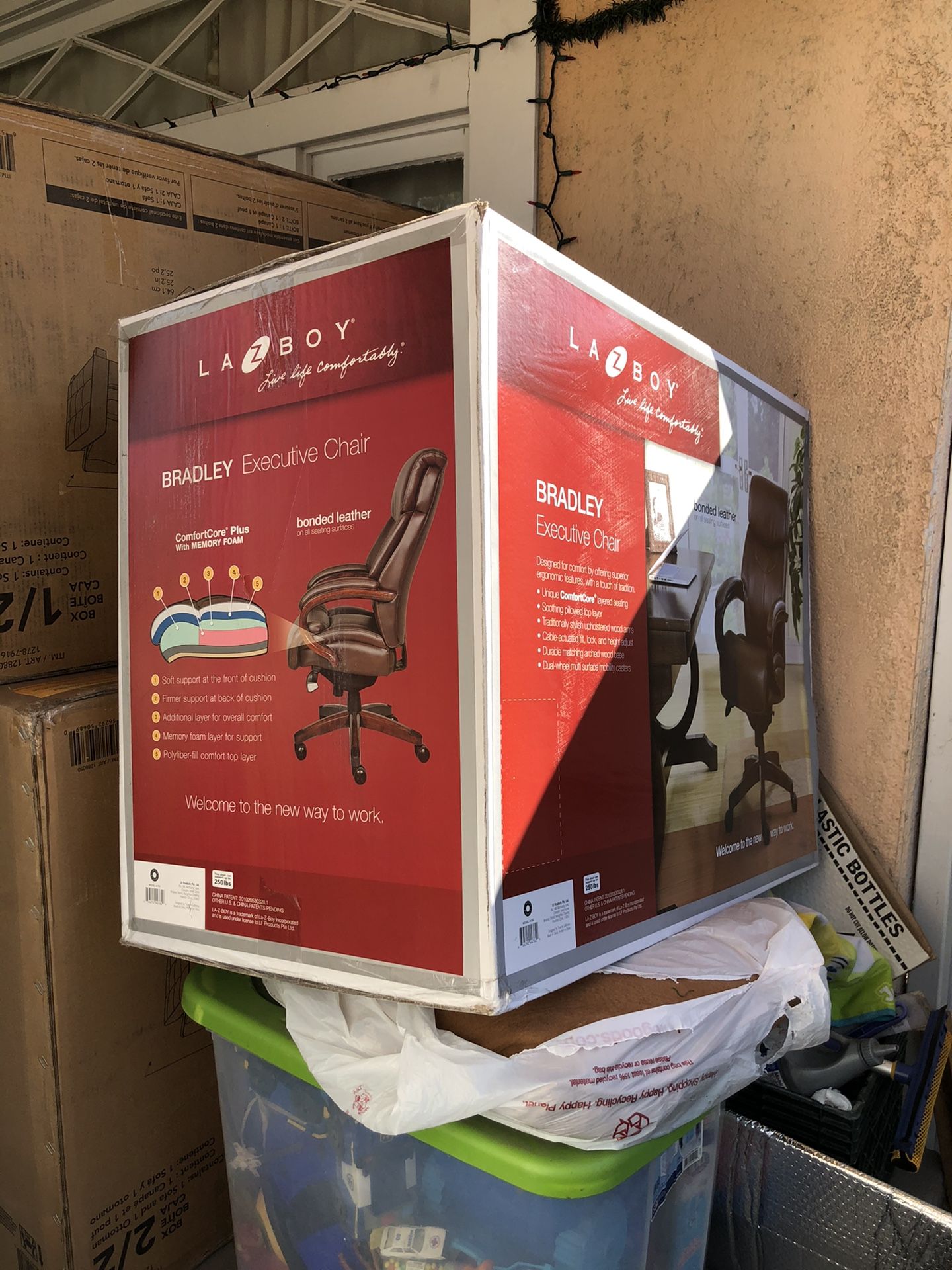 Lazyboy Bradley Manager’s Chair for Sale in Irvine, CA OfferUp