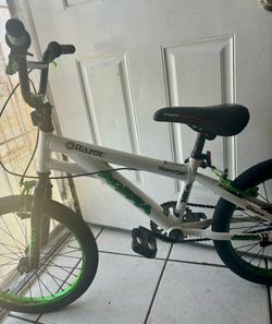 BMX-  Razor Cobra 18”