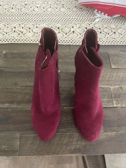 Woman’s Authentic Vince Camuto Boots