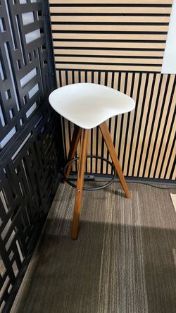 Tall chair