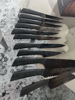 Kitchen knives if you see this add its still available