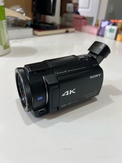 Sony FDR-AX33 4K Handycam Camcorder