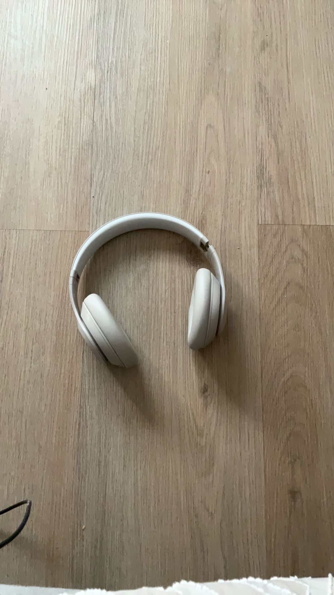 Beats Headphones 200