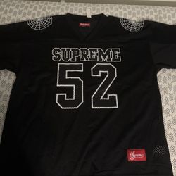 Supreme 
