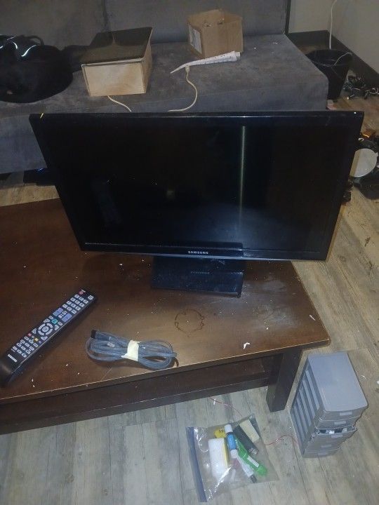24" Samsung Smart Tv