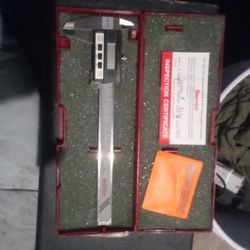 New Starrett 721A-6 6in Digital Caliper