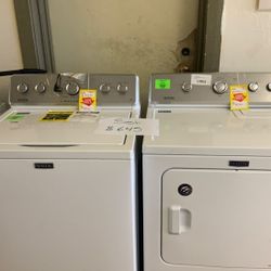 MAYTAG WASHER AND DRYER SET MVWC565FW MEDC465HW