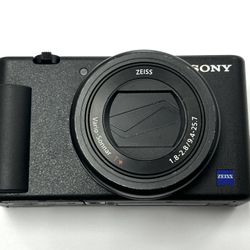 Sony ZV-1 4K Digital Camera Black w/ Battery