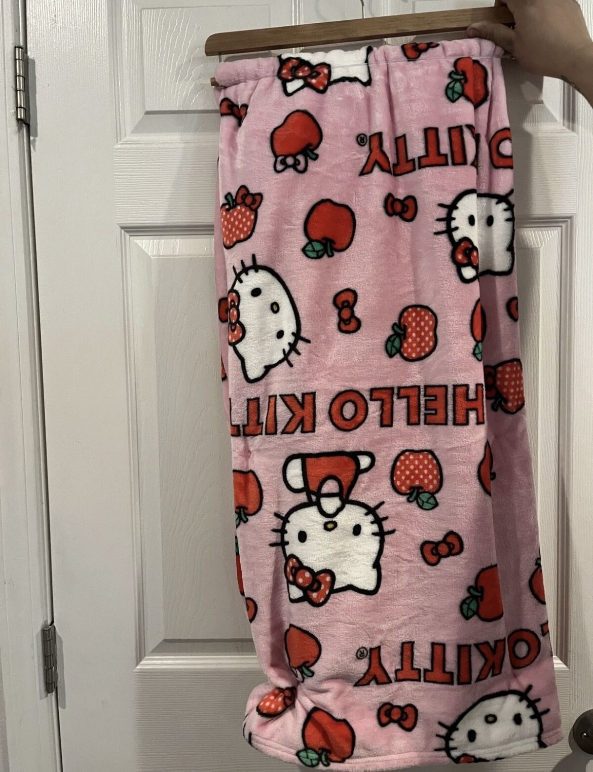 Hello Kitty Blanket