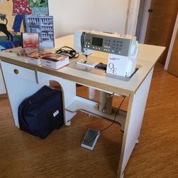 Bernina Quilter's Sewing Machine & Cabinet 