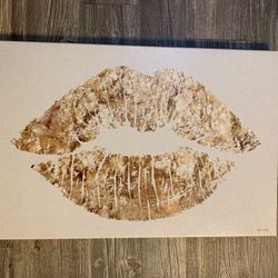 Oliver gal Canvas lips wall Art