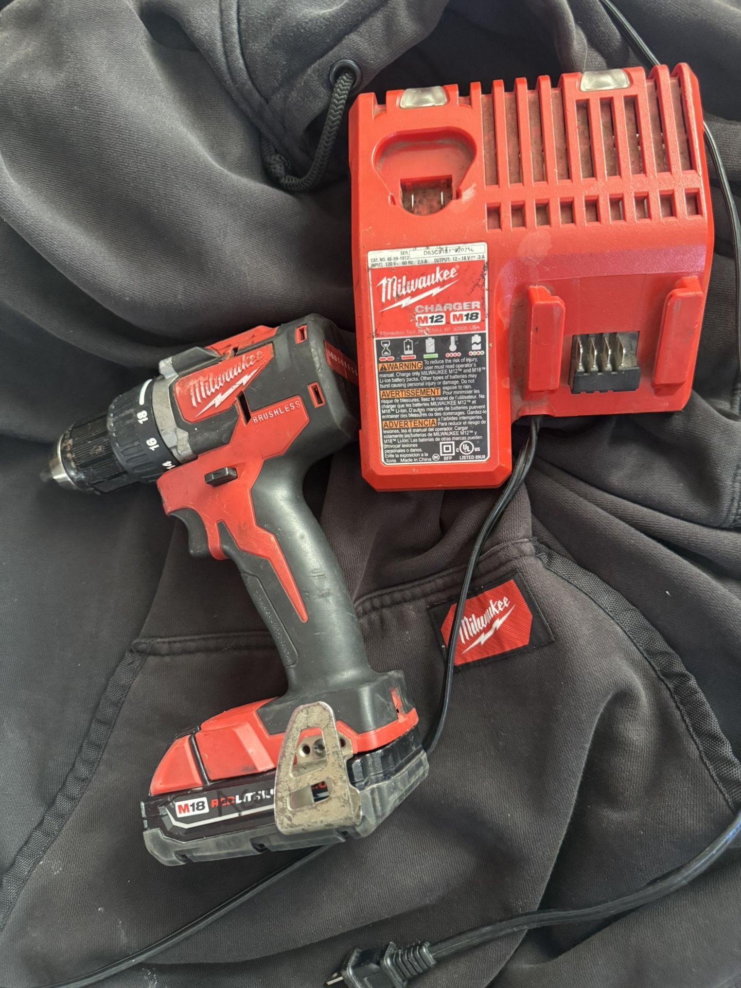 M18 Milwaukee Drill Combo Kit(Battery And Charger)