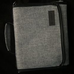 Monbebe Portable Diaper Changing Station with Pad 