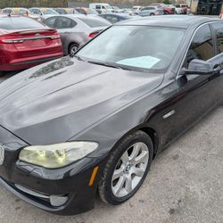 2013 BMW 550i, Navigation, Backup Camera, Leather, CASH PRICE!