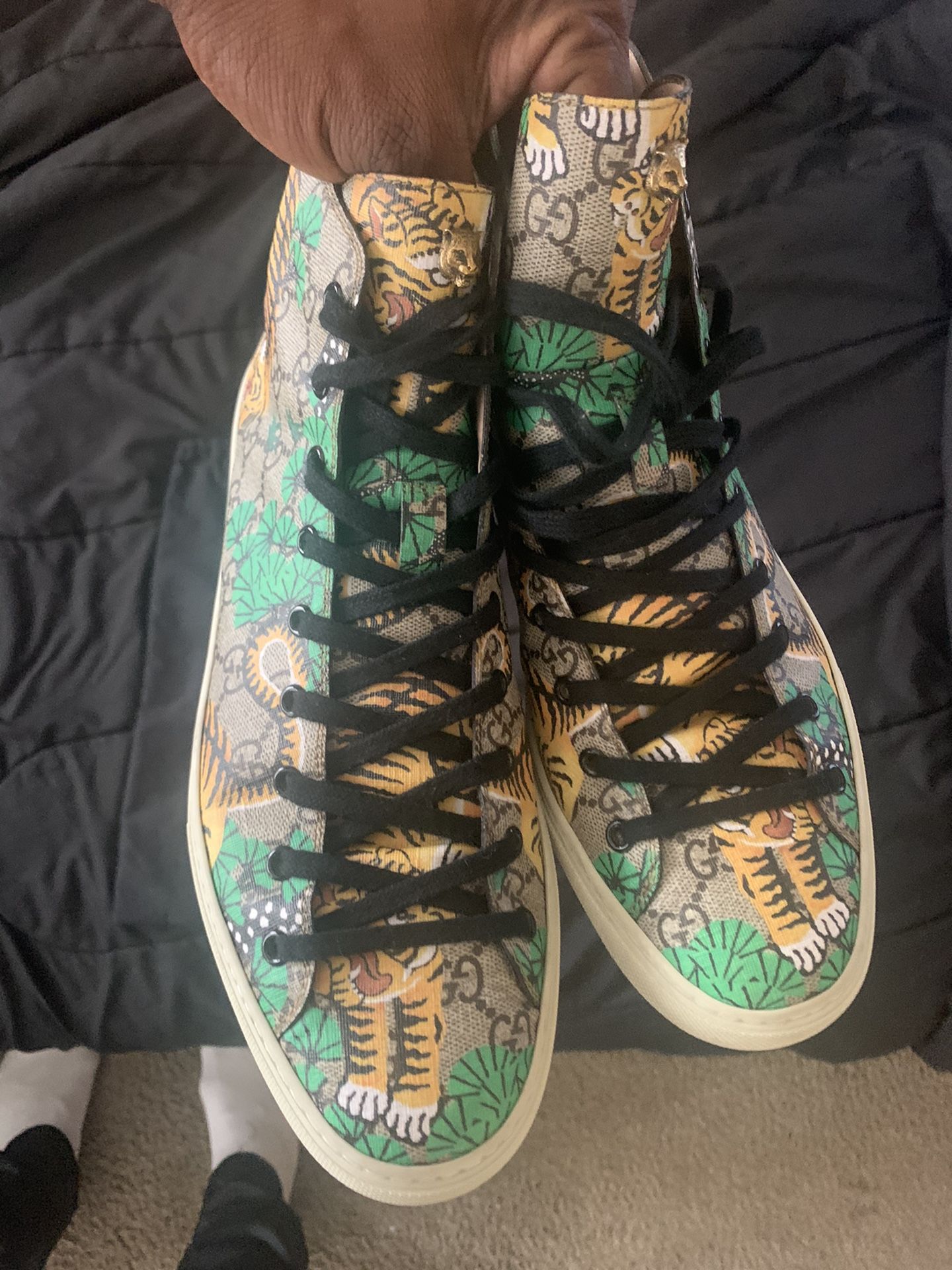 Gucci high top size 9 USA 10-10.5