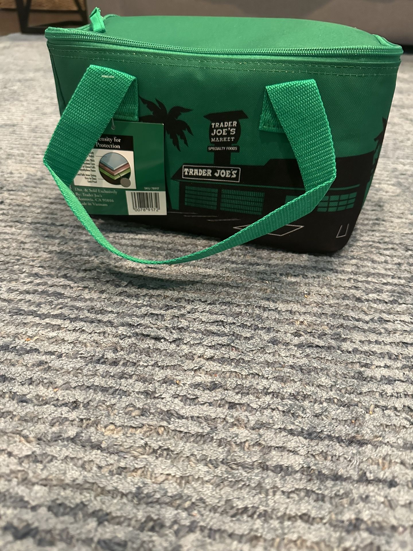BRAND NEW TRADER JOE'S INSULATED LUNCH BAG