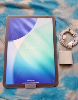 New 2026 M4 IPad Air 11” ( 256GB ) 1 Year  Warranty