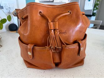 Dooney and Bourke bucket bag