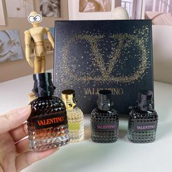 *READ DESCRIPTION* Valentino 4 Piece Gift Set