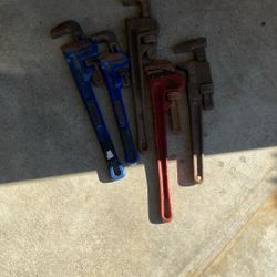 Pipe Wrench Multiple 