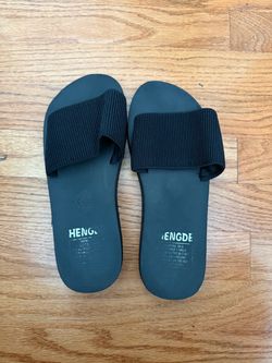 Ladies sandals