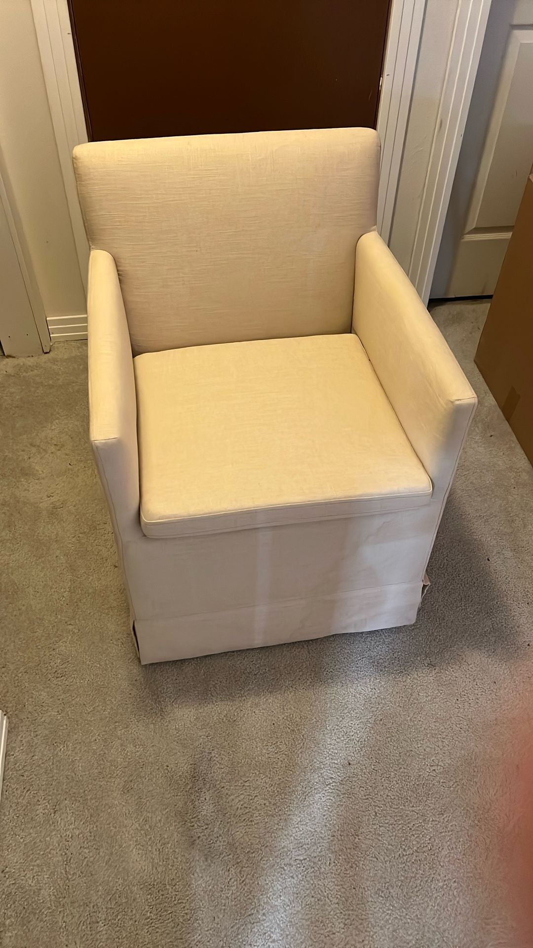 Linen Chairs (5) Brand New
