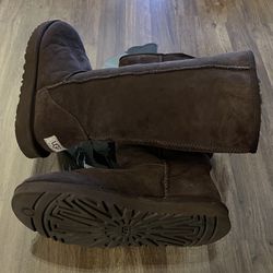 UGG TALL CLASSIC BOOTS 
