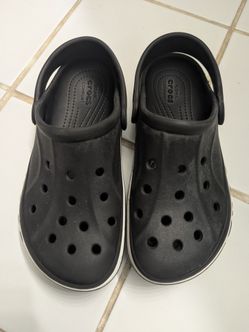 Crocs size J1